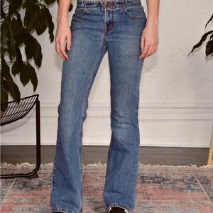 Sz 7 Jr LEI Vintage Y2K Gold Thread High Waist Stone Boot Flare Denim Blue Jeans